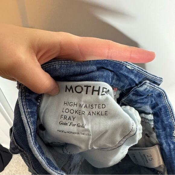 Mother High Waisted Looker Ankle Fray Distressed Jeans Goin For Gold Size 25 - Picture 8 of 10
